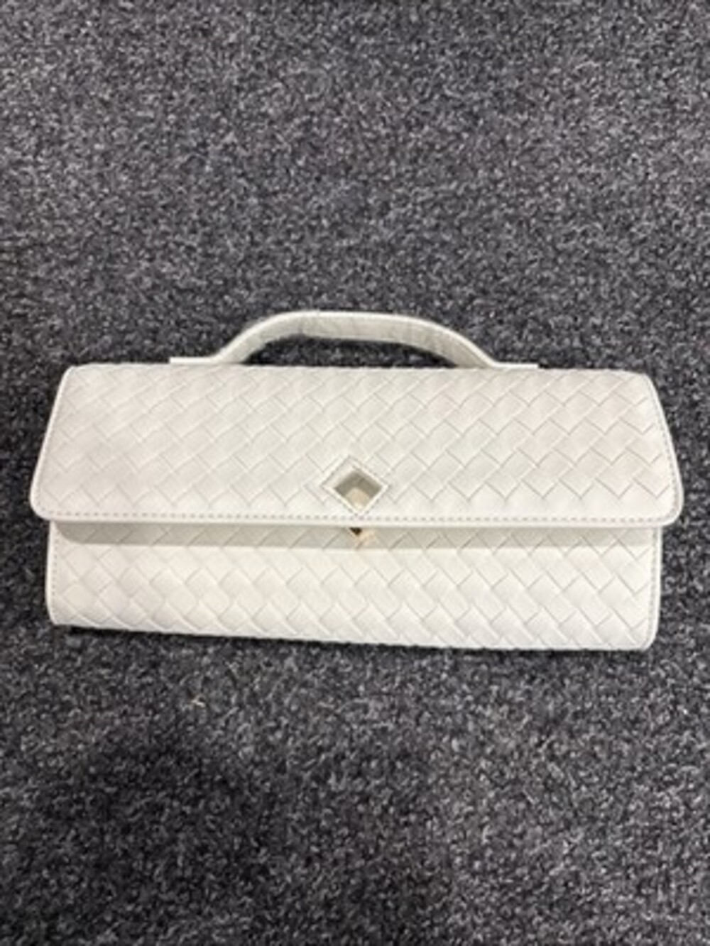 ladies purses and handbags, Brand New, Still In Wrapper, Shoulder Strap Included